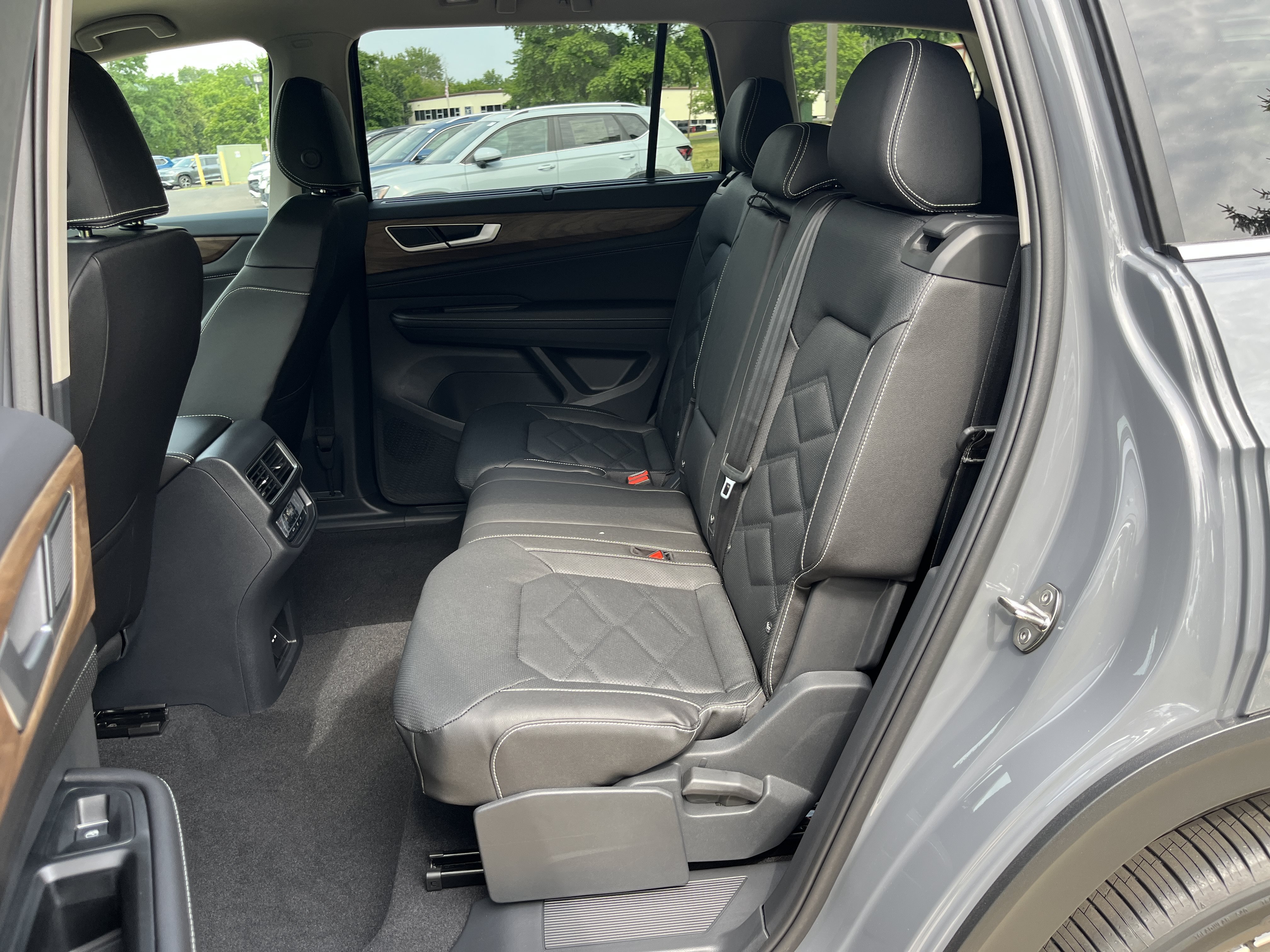 New 2026 Pure Gray Volkswagen 2.0T SE w/Technology image 20
