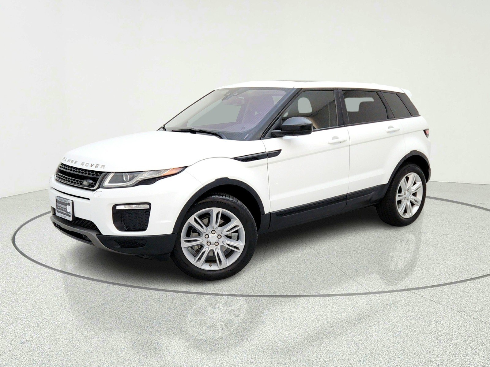 2019 Land Rover Range Rover Evoque SE Premium's photo
