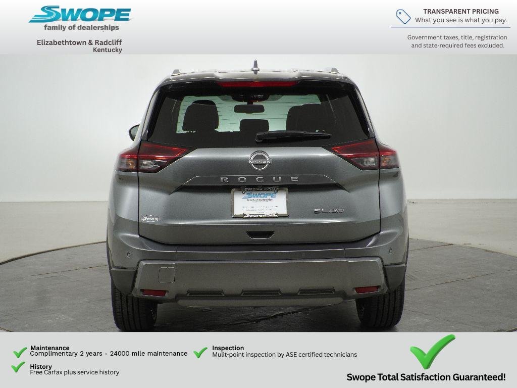 Used 2026 Gun Metallic Nissan SL image 5