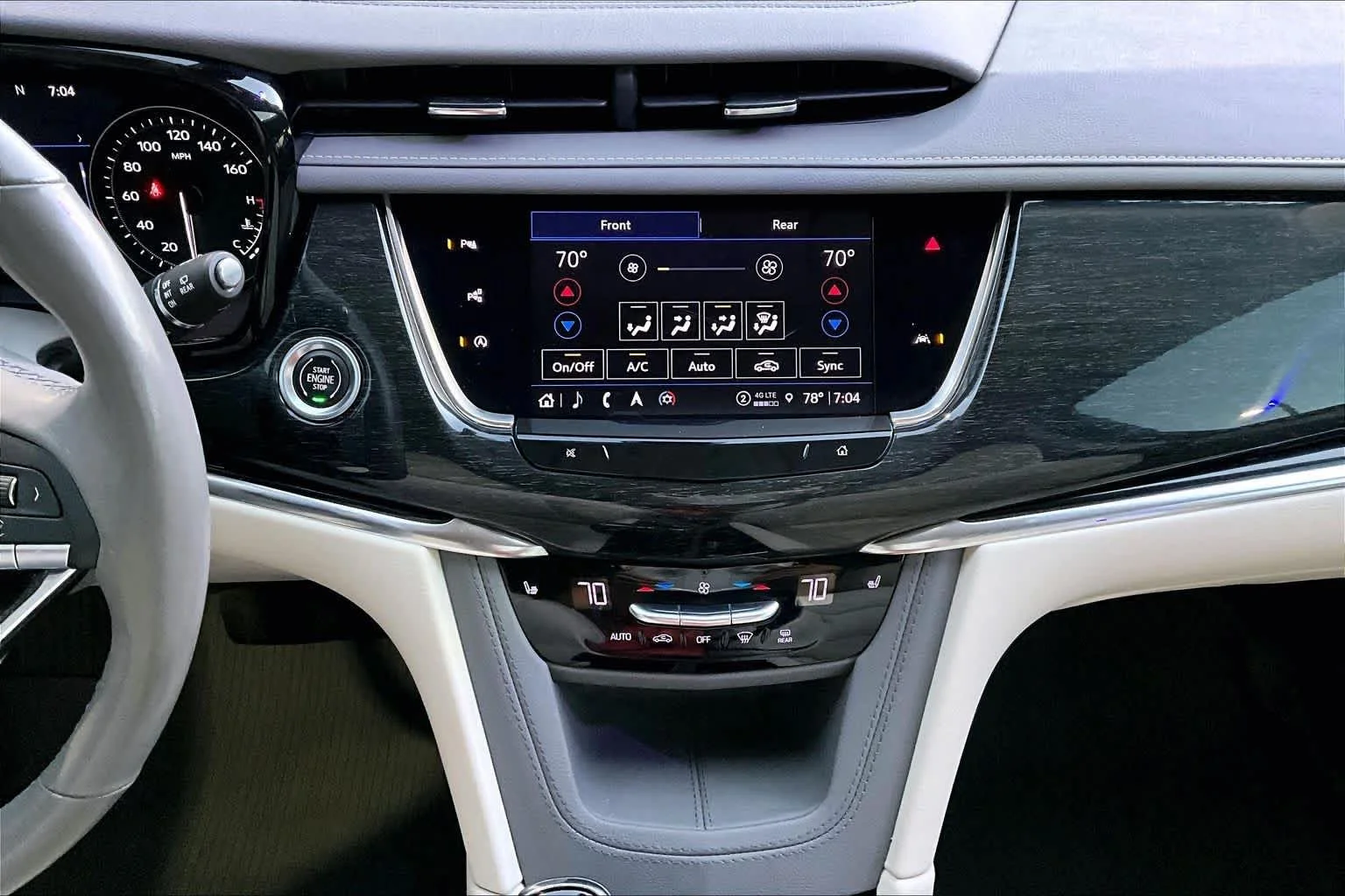 Pre-Owned 2022 Cadillac XT6 Premium Luxury