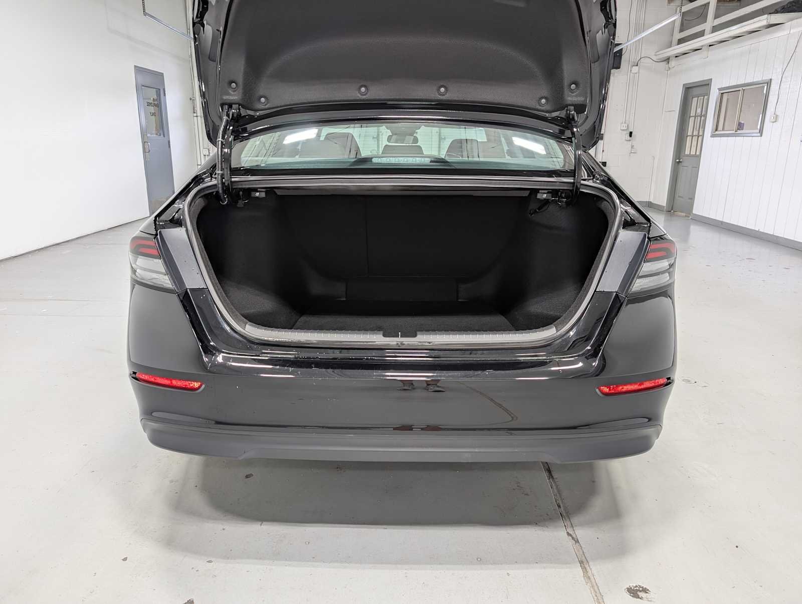 2023 Honda Accord EX - Photo 38