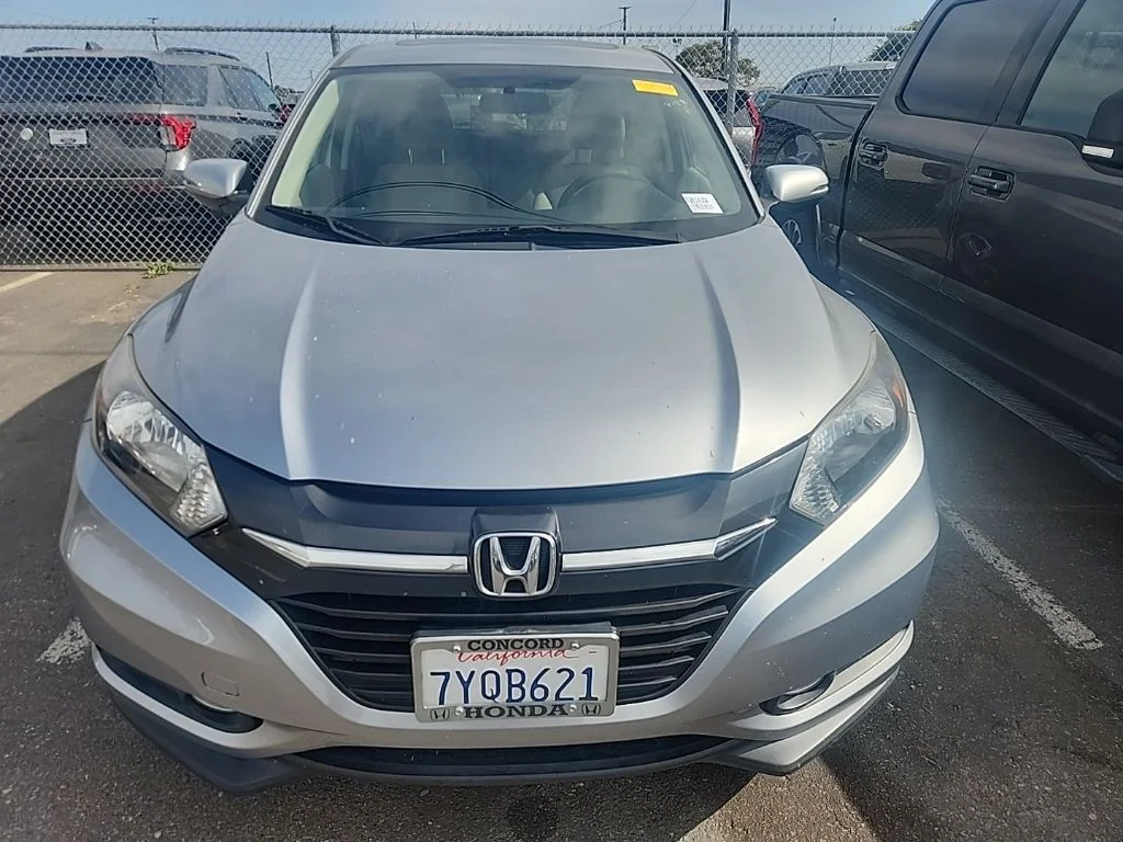 Used 2017 Silver Honda EX image 2