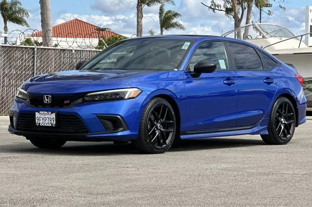 Used 2023 Boost Blue Pearl Honda Si image 8