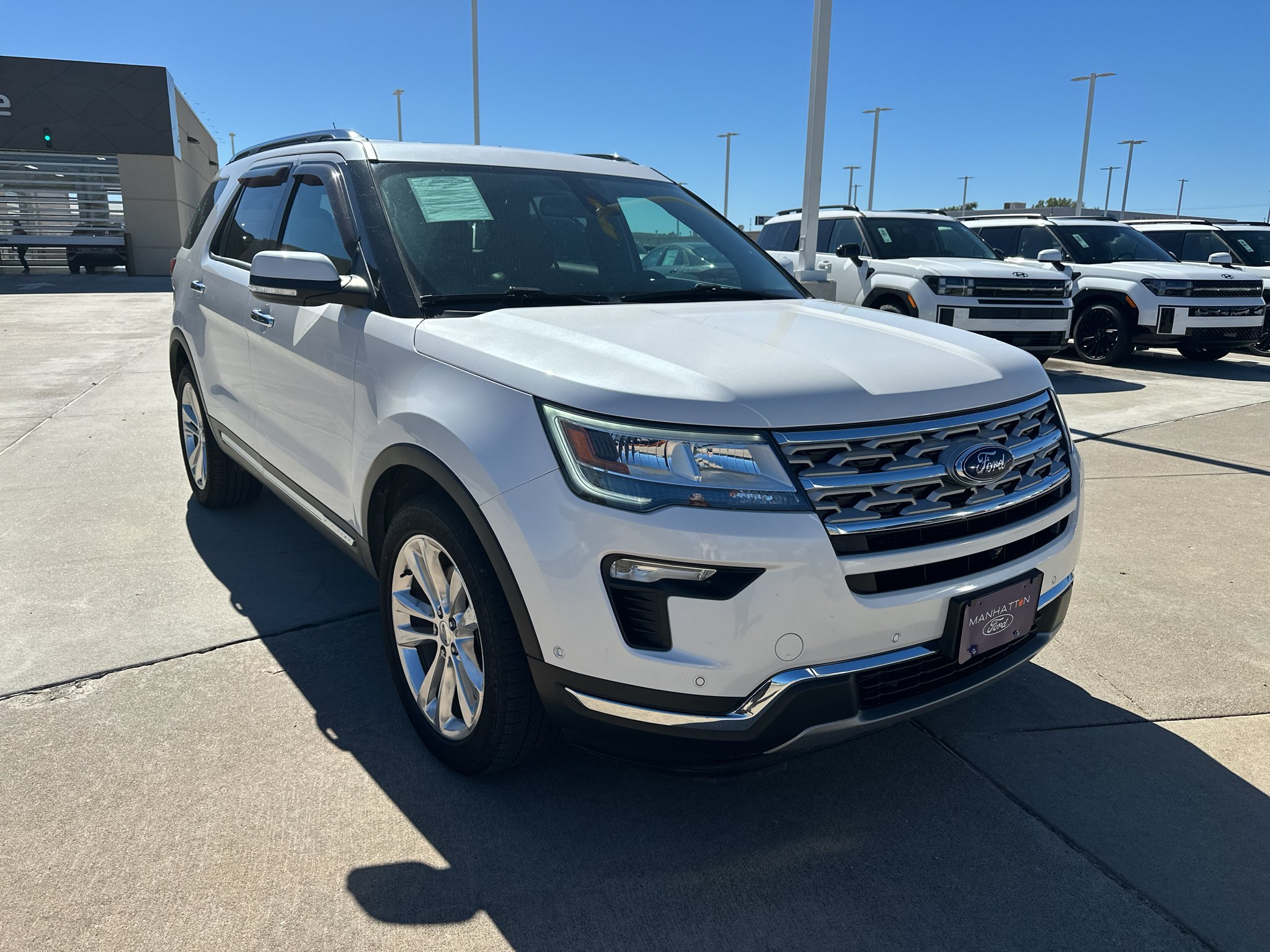 Used 2018 White Platinum Metallic Tri-Coat Ford Limited image 8