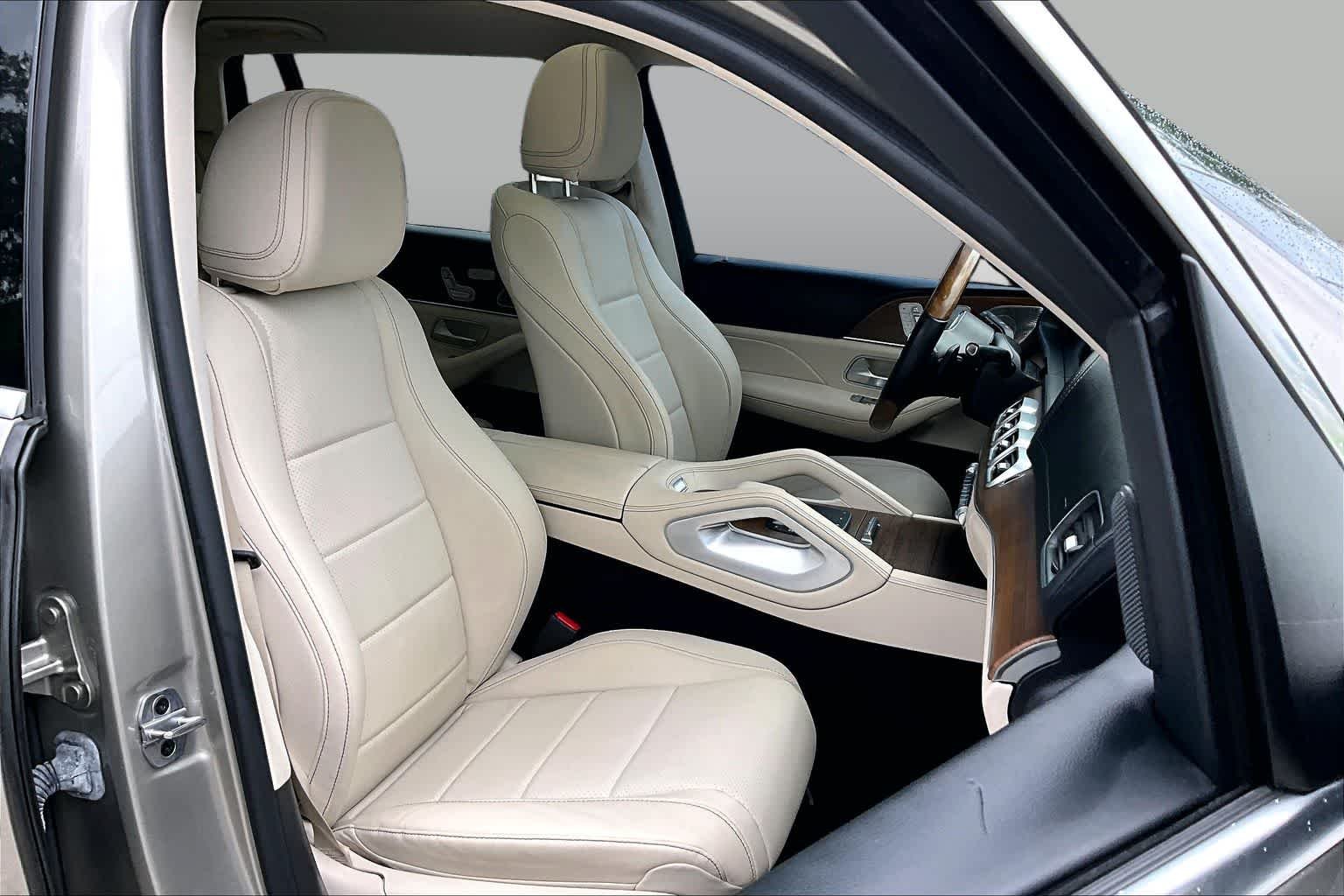 Used 2022 Mojave Silver Metallic Mercedes-Benz GLS 450 image 9