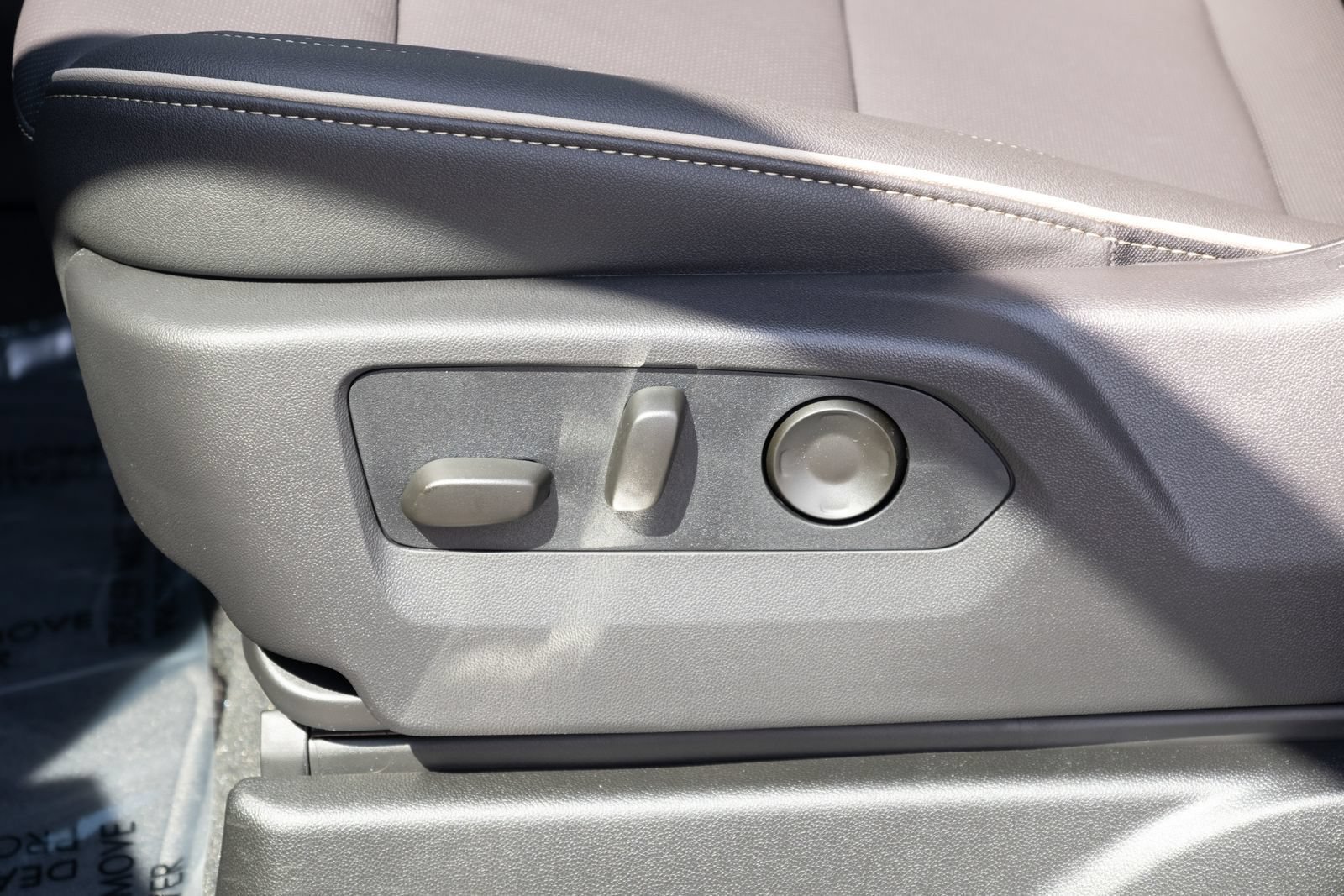 2026 Chevrolet Suburban Premier - Photo 11