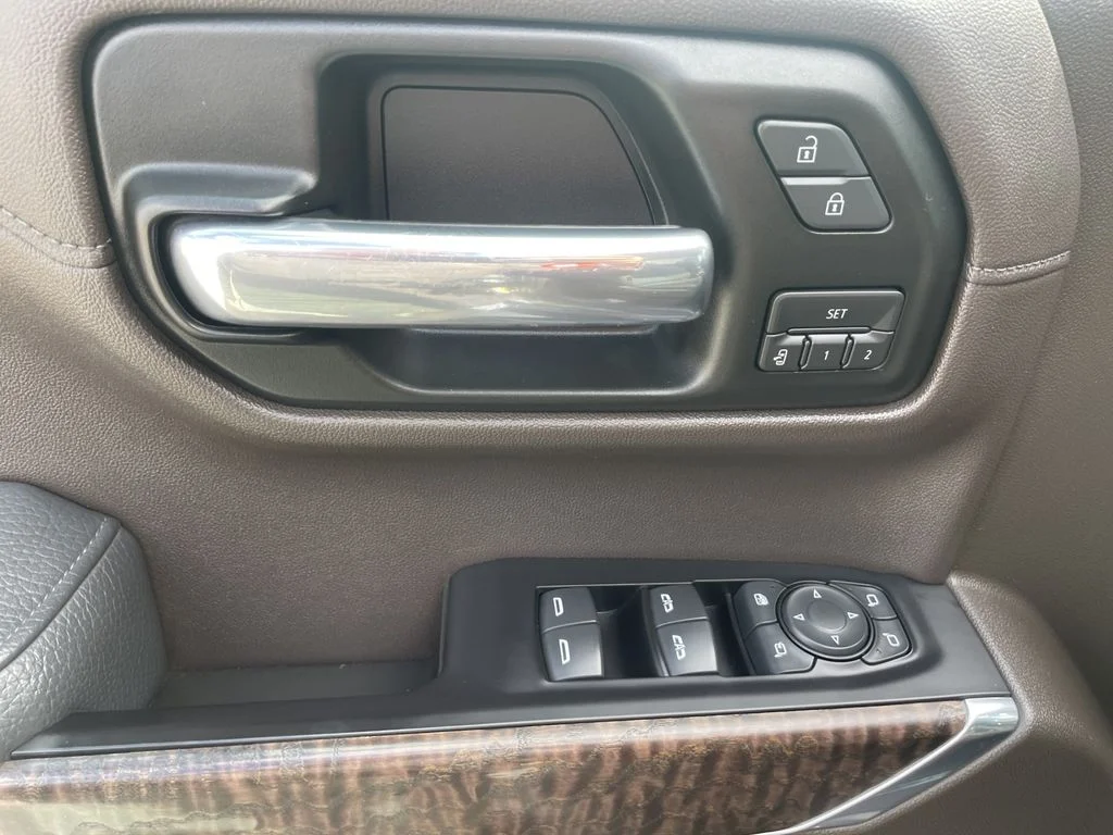 Used 2019 Smokey Quartz Metallic GMC Denali image 17