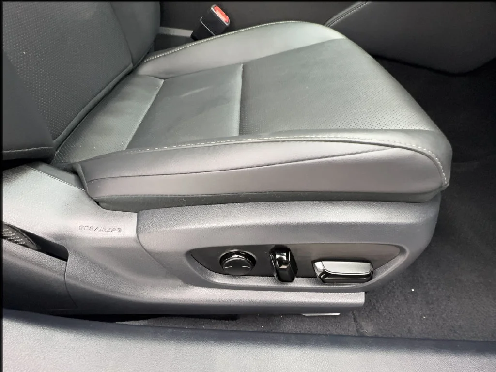 Used 2024 White Lexus 350 image 35