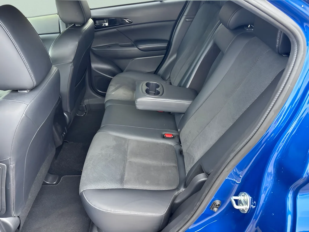 Used 2025 Alloy Silver Metallic Mitsubishi  image 33