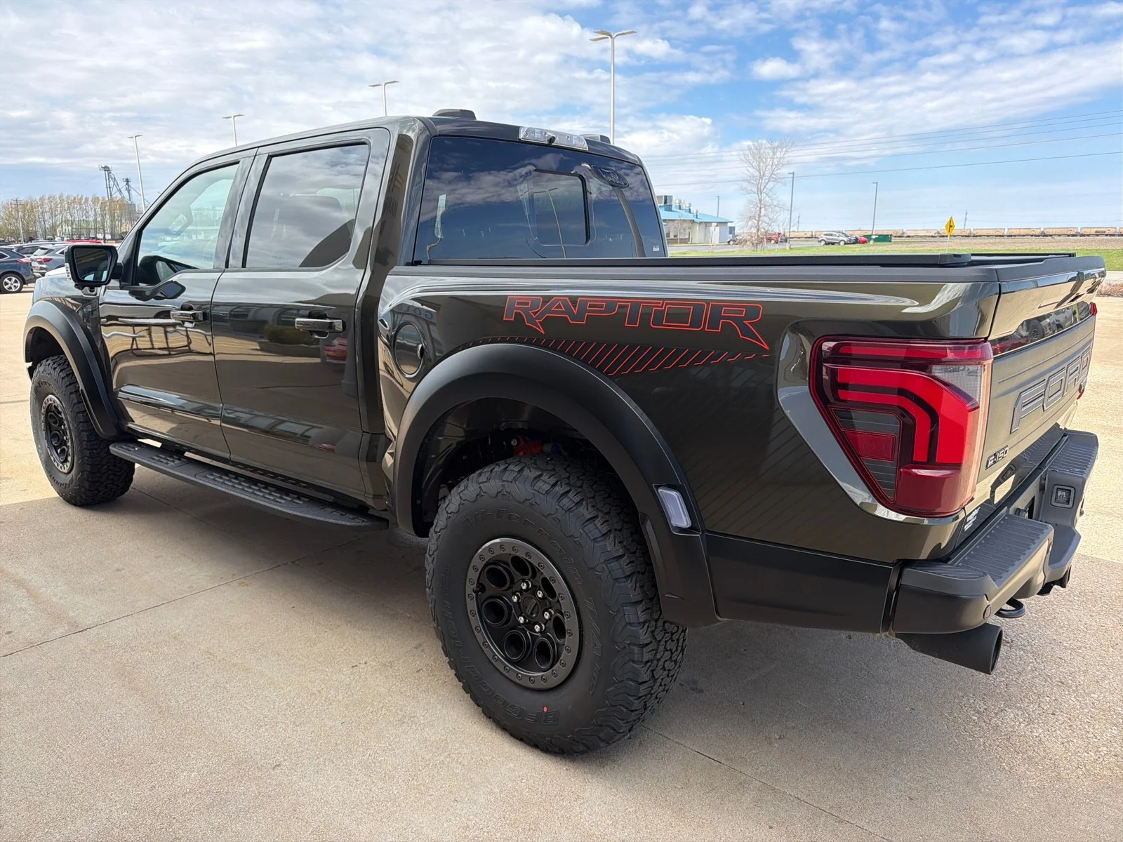 New 2026 Shelter Green Ford Raptor® image 15