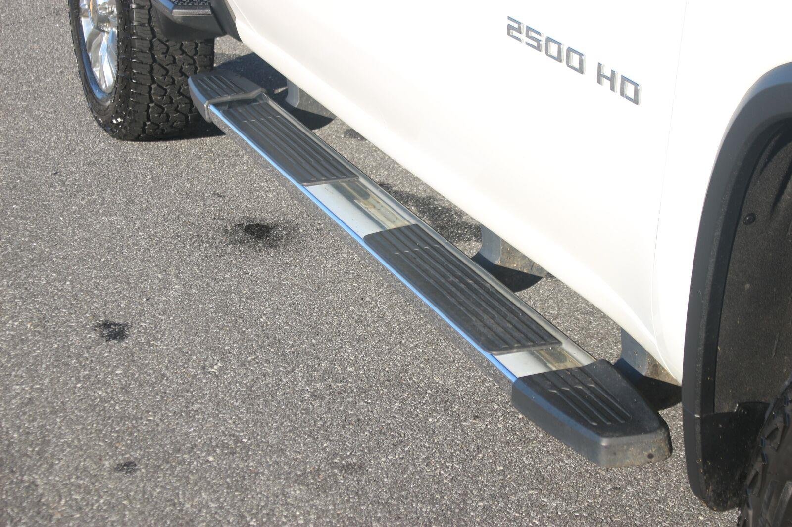Used 2021 SUMMIT WHITE Chevrolet High Country image 10