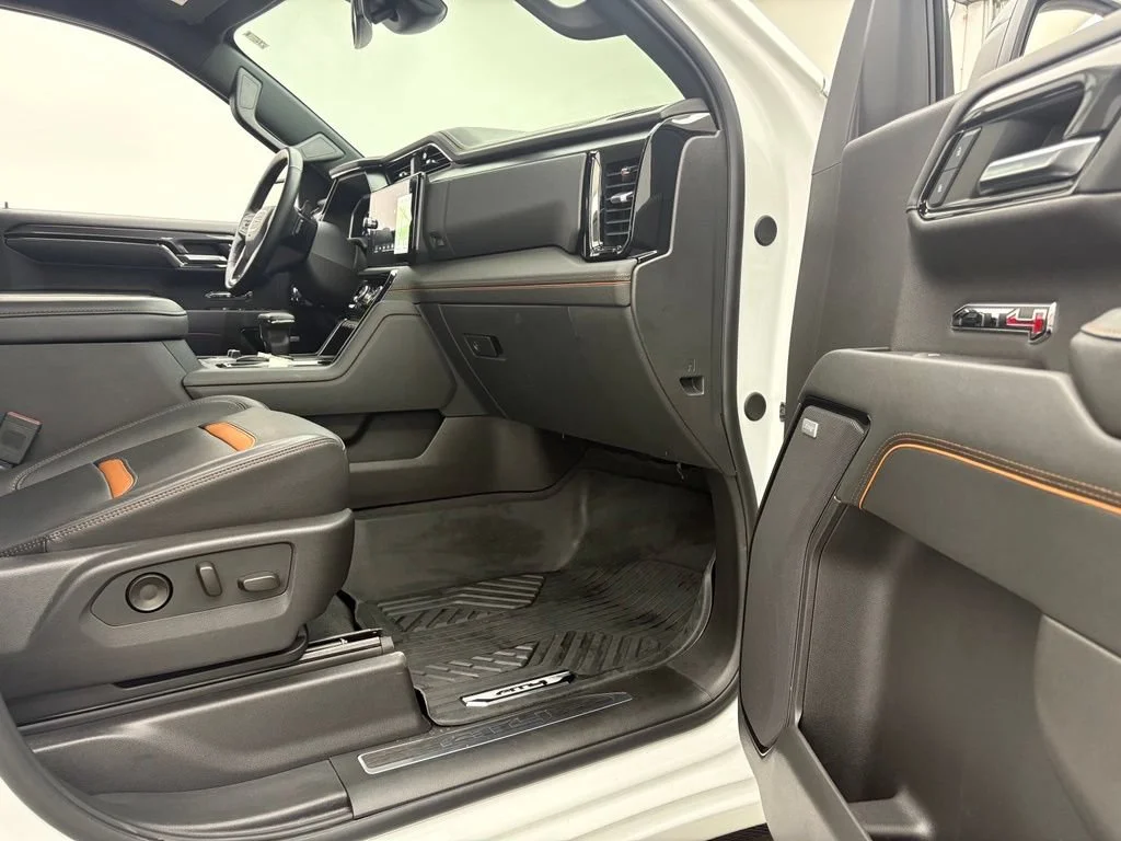 Used 2024 Summit White GMC AT4 image 30