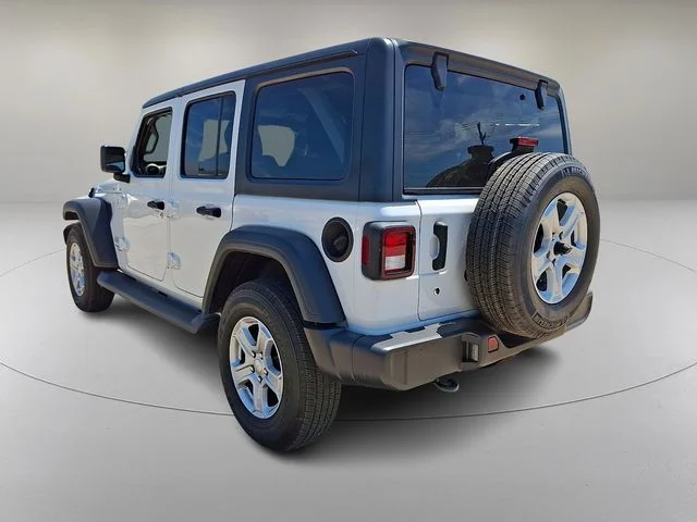 Used 2018 White Jeep Unlimited Sport S image 7