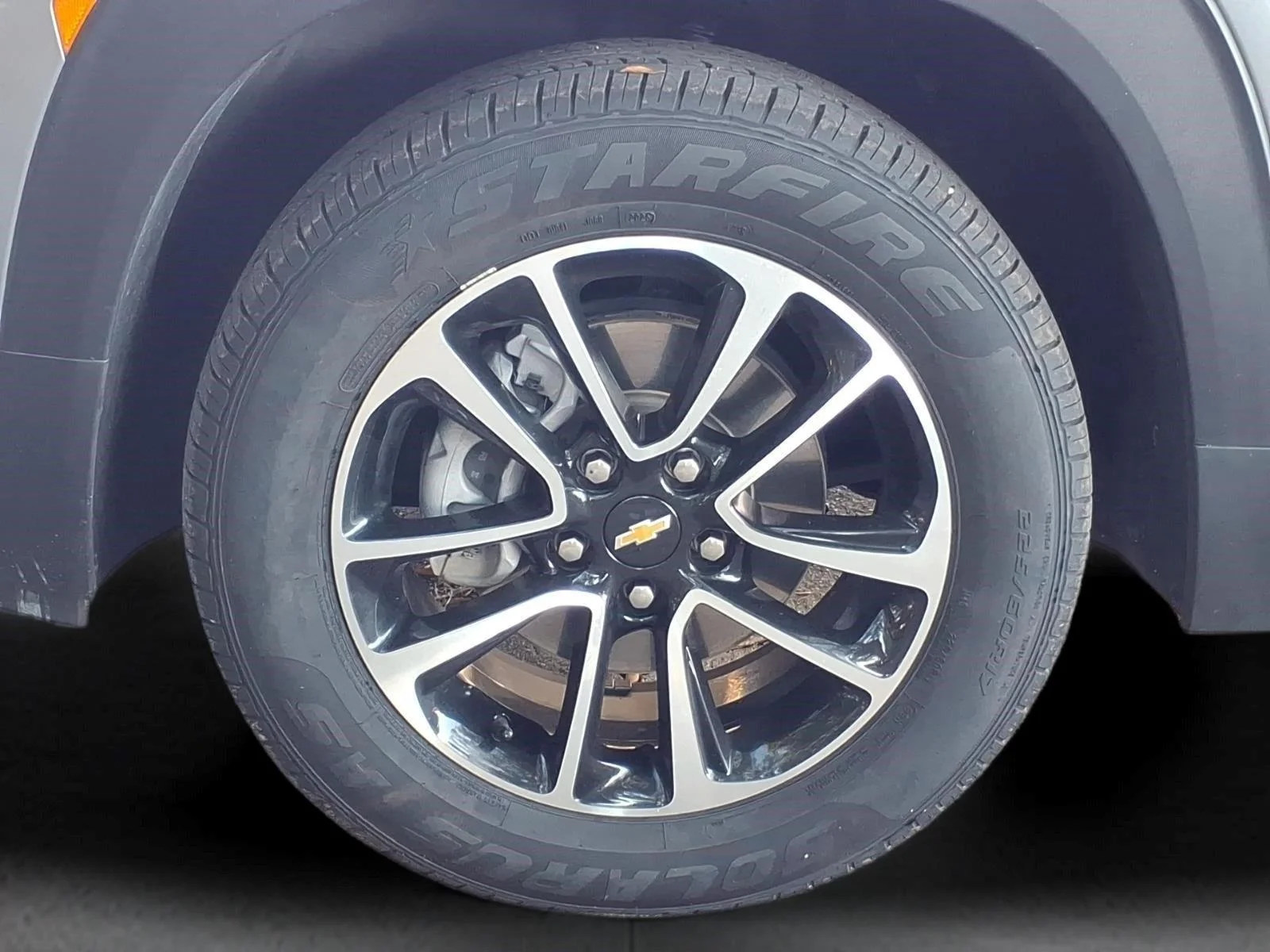 Used 2025 Sterling Gray Metallic Chevrolet LT image 9