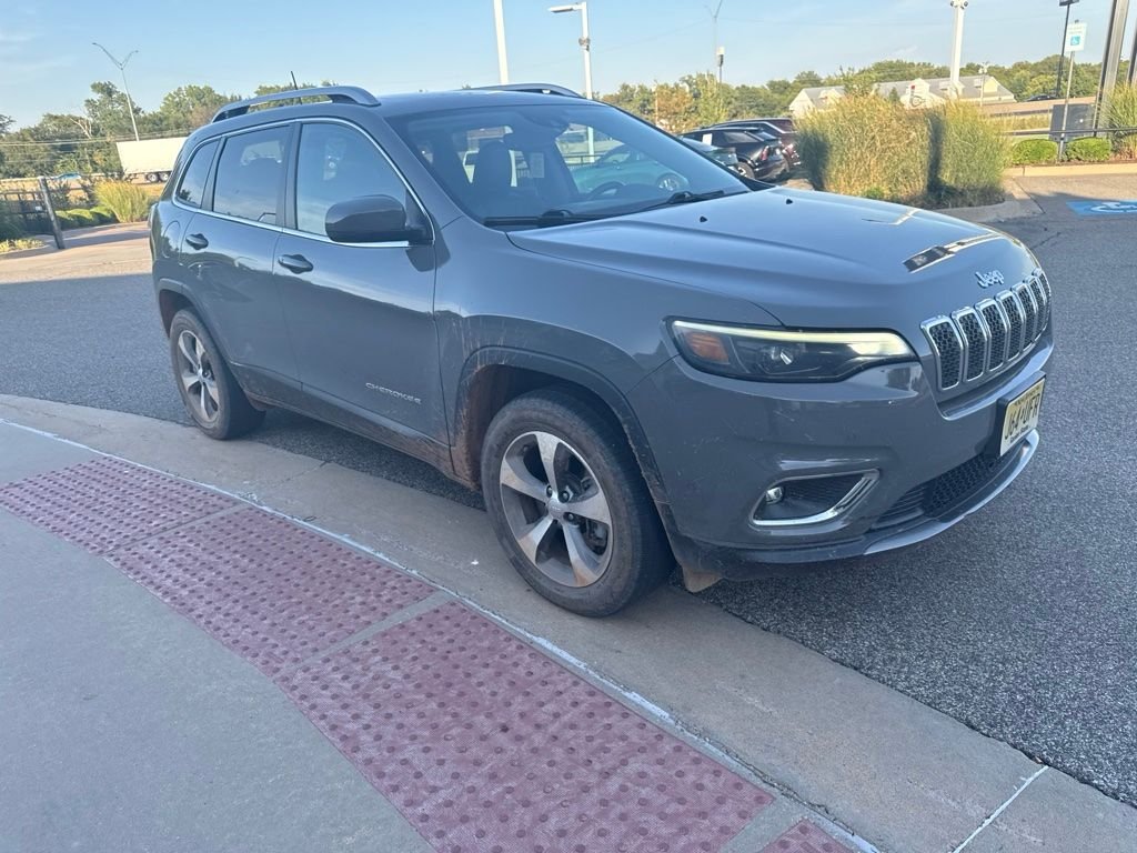 Used 2021 Gray Jeep Limited image 3