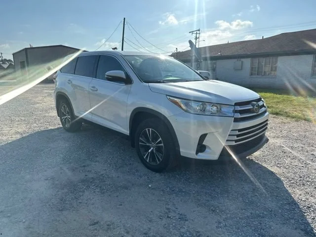 2019 Toyota Highlander LE