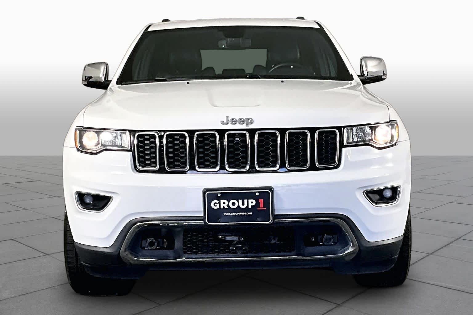 Used 2019 Bright White Clearcoat Jeep Limited image 4