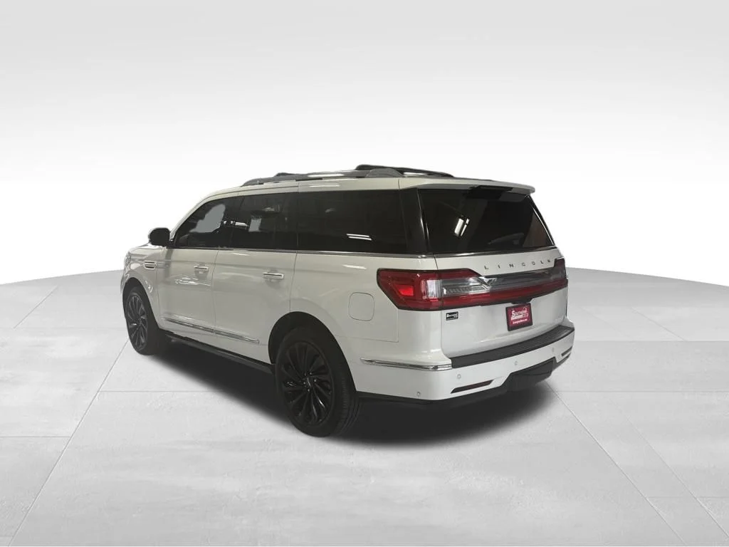 Used 2020 White Lincoln Reserve image 3