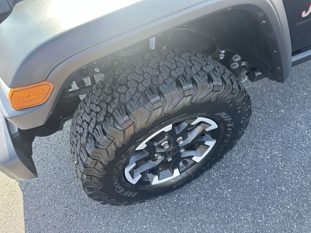 Used 2026 Black Jeep Rubicon image 16
