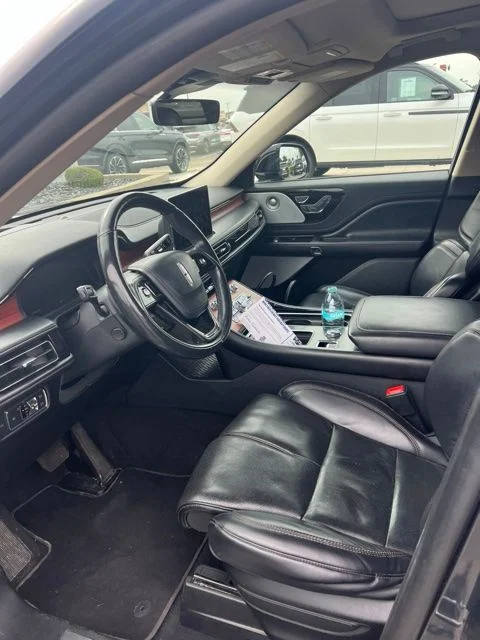 Used 2021 Blue Lincoln Reserve image 2