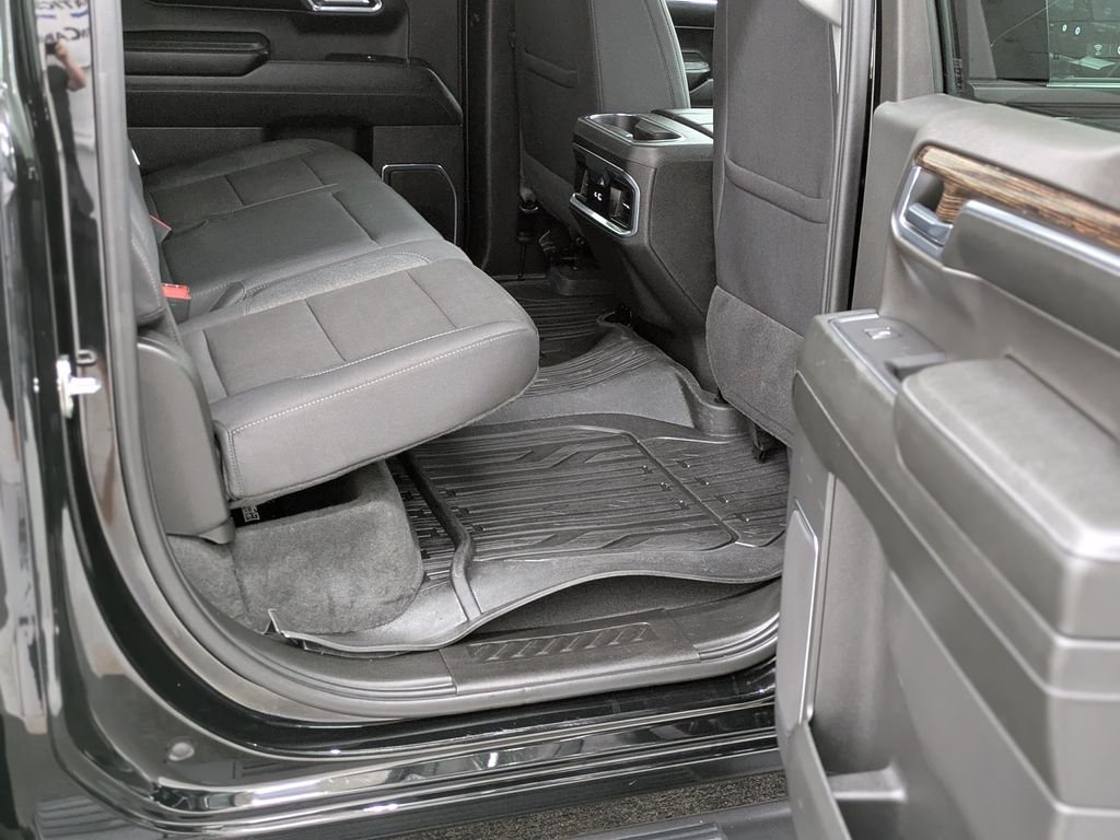 Used 2024 Black GMC Elevation image 20
