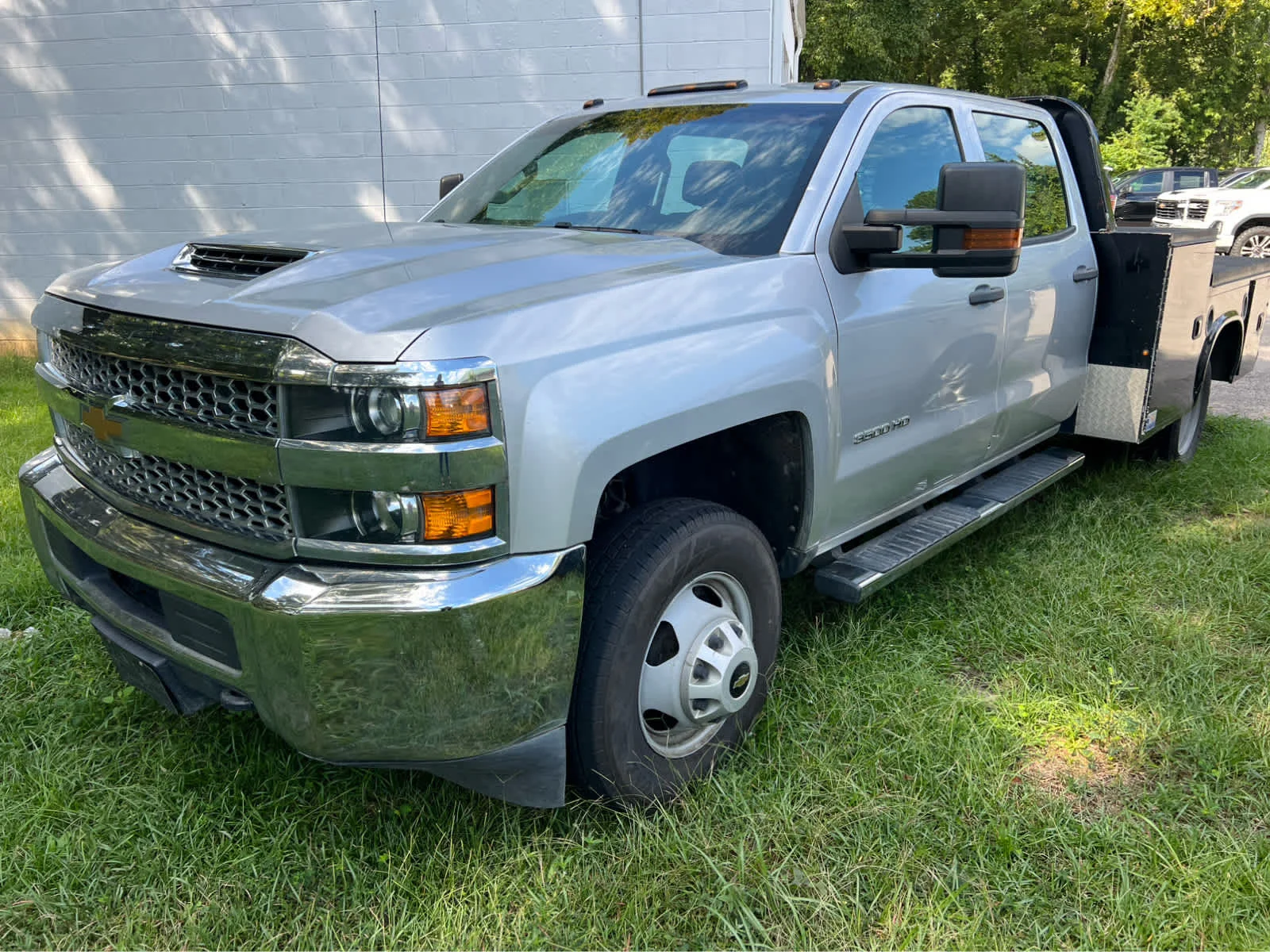 Used 2019 SILVER ICE METALLIC Chevrolet WT image 2