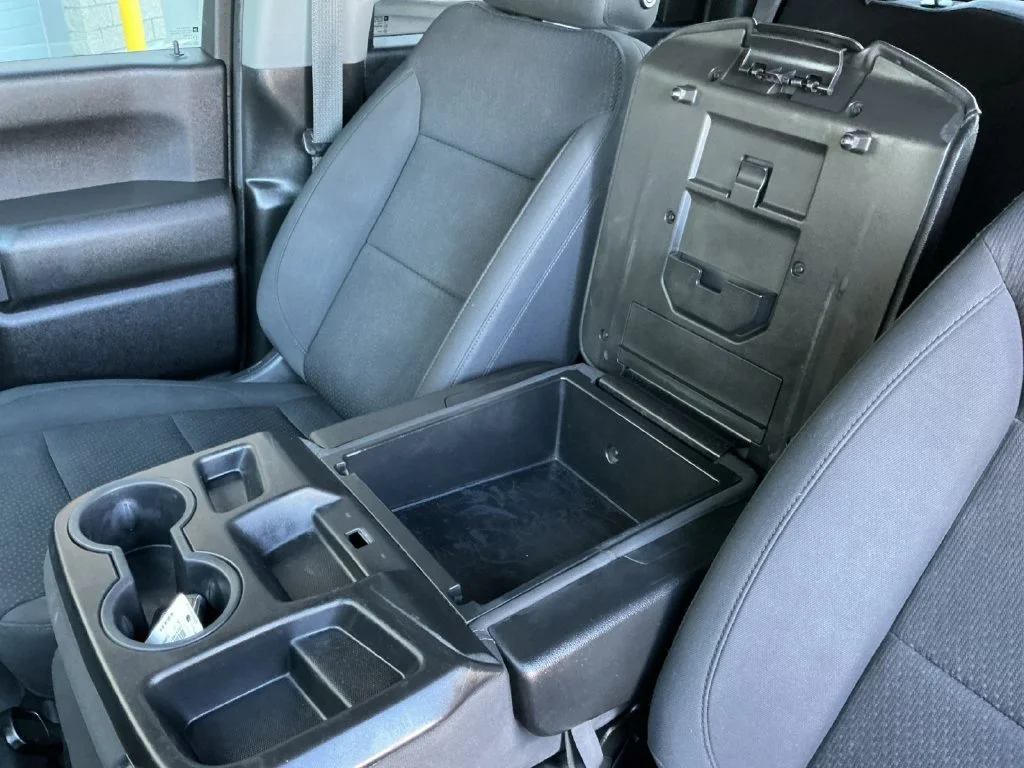 Used 2024 Summit White Chevrolet WT DRW image 33