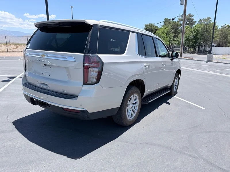 Used 2023 Empire Beige Metallic Chevrolet LT image 3