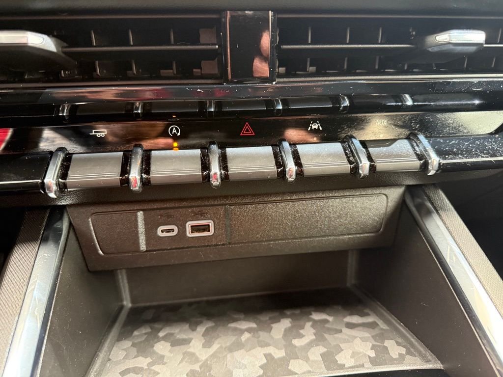 Used 2024 Sterling Metallic GMC Elevation image 40