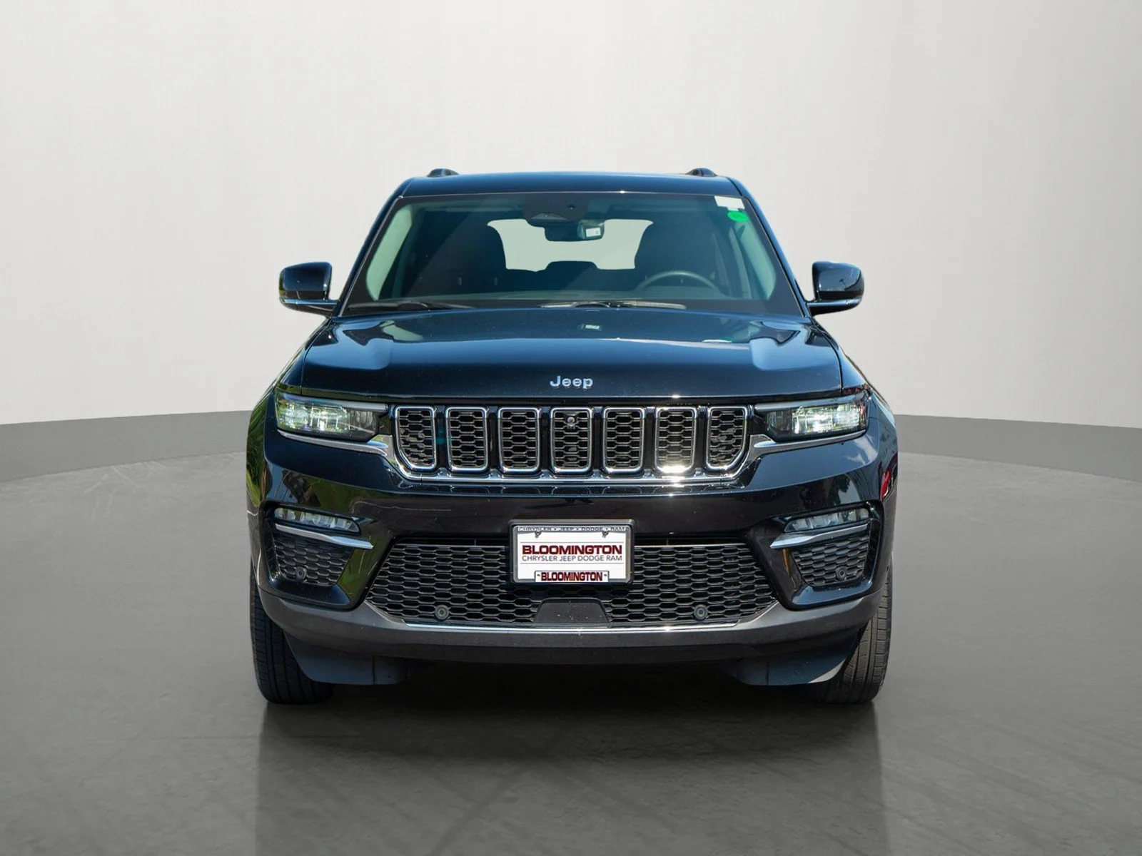 Used 2023 Jeep Grand Cherokee Limited with VIN 1C4RJHBG6PC508642 for sale in Minneapolis, Minnesota