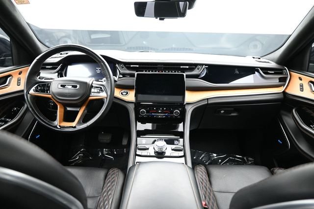 Used 2023 Black Jeep Summit image 9