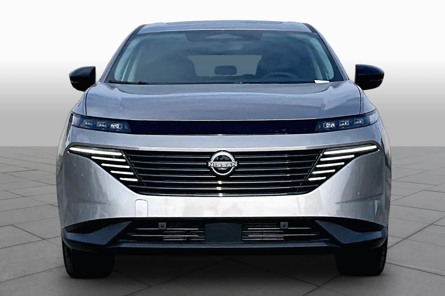Used 2026 Champagne Silver Metallic Nissan SL image 4