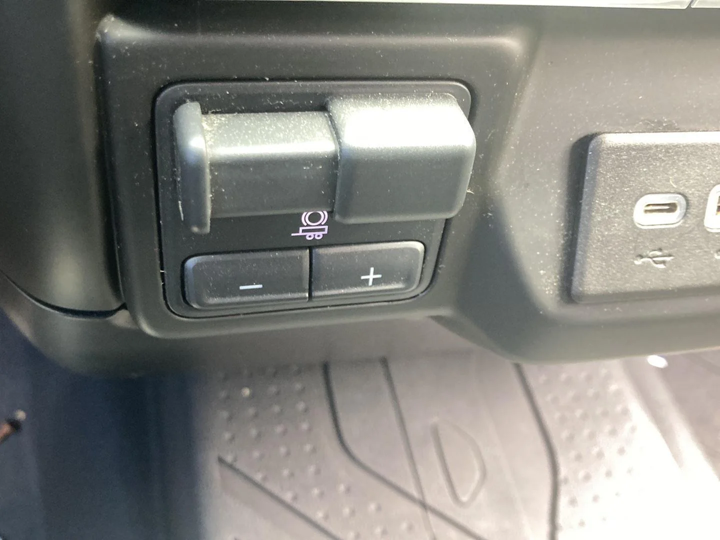 Used 2021 Summit White Chevrolet Custom image 19