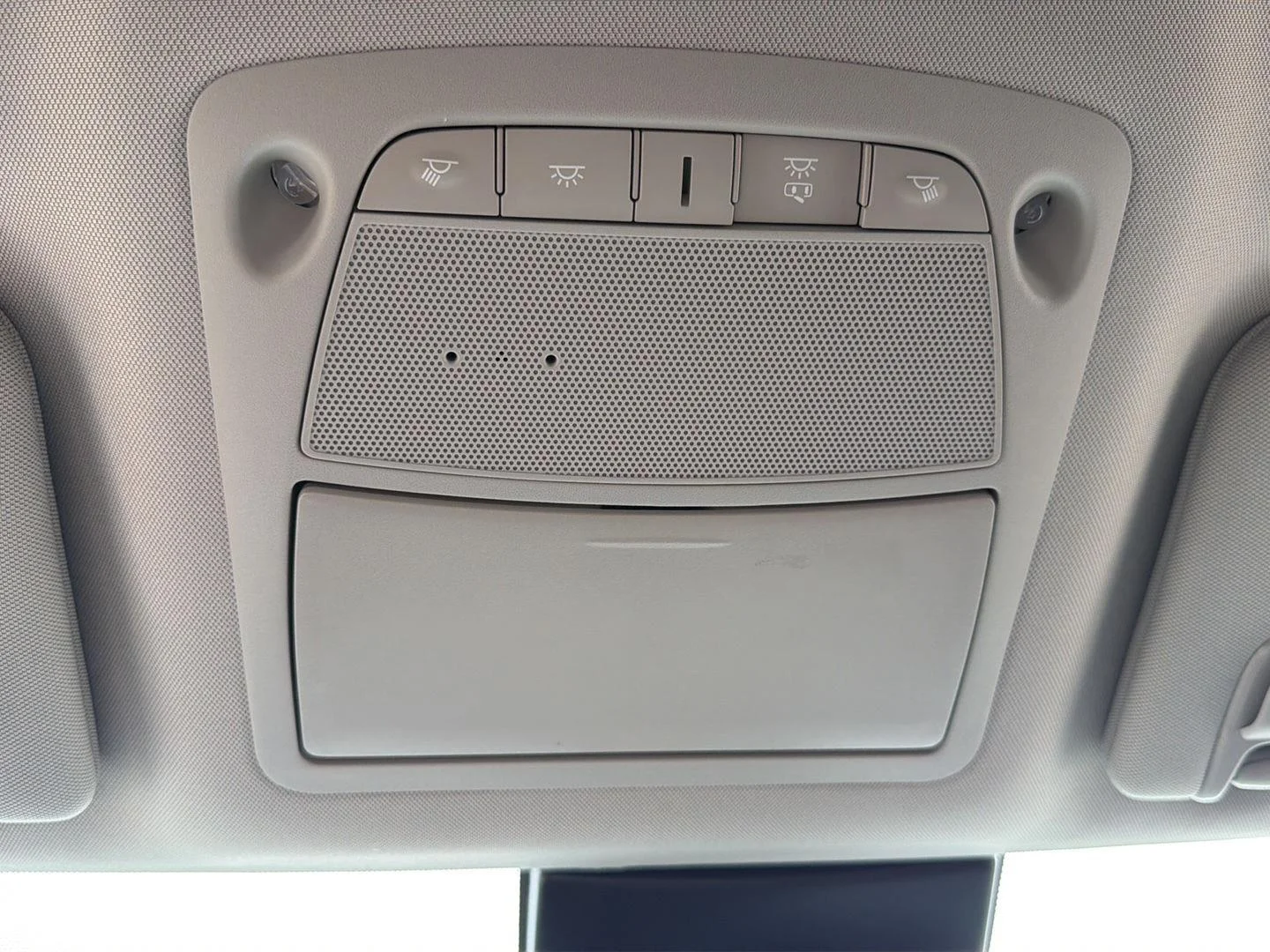 Used 2022 Boulder Gray Pearl Nissan SV image 18