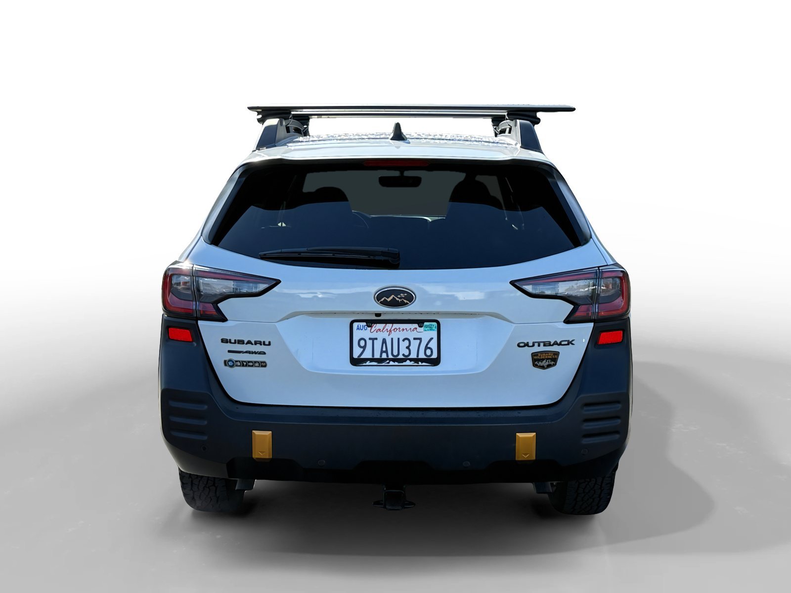 Used 2022 Crystal White Pearl Subaru Wilderness image 4