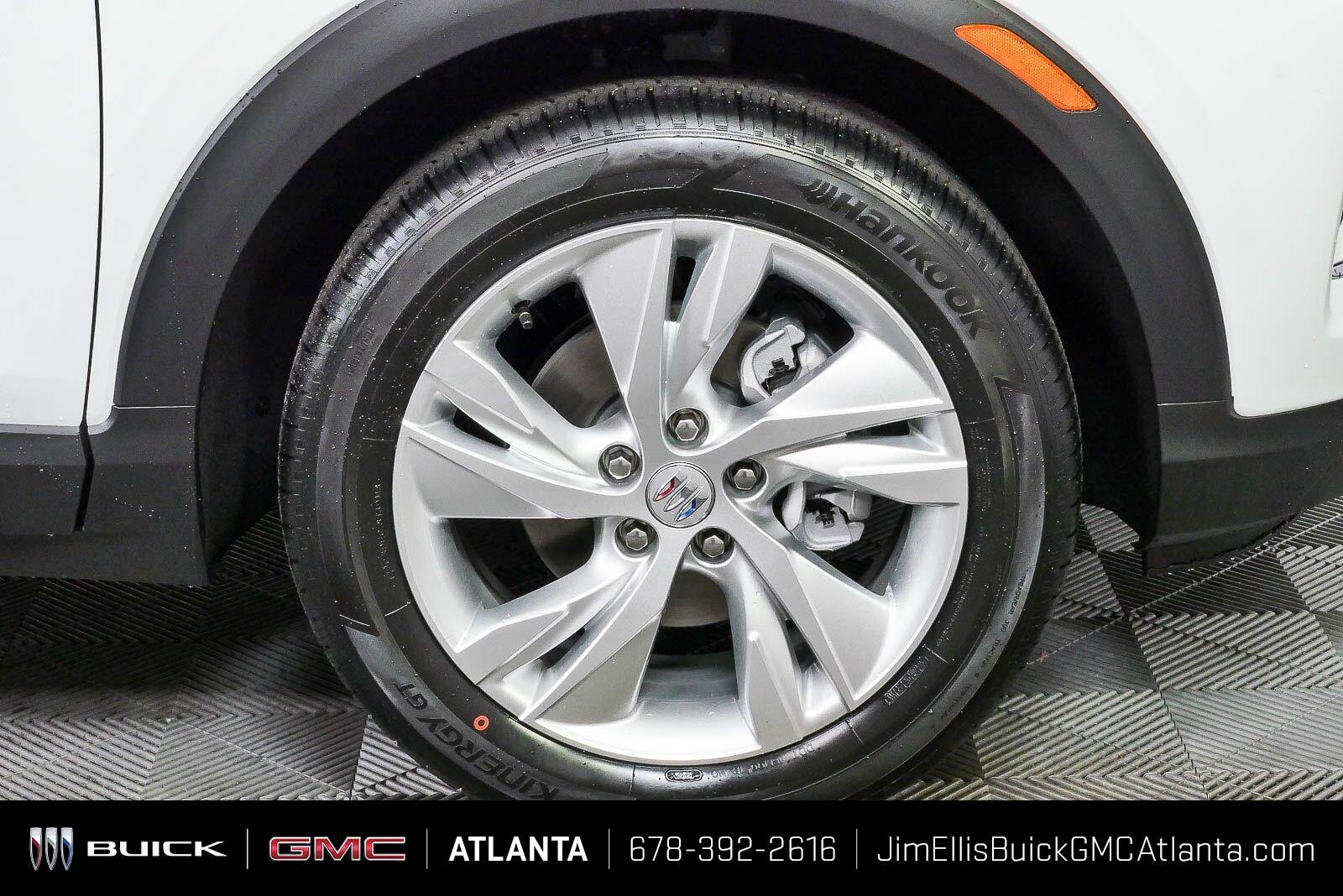 New 2026 Summit White Buick Preferred image 37