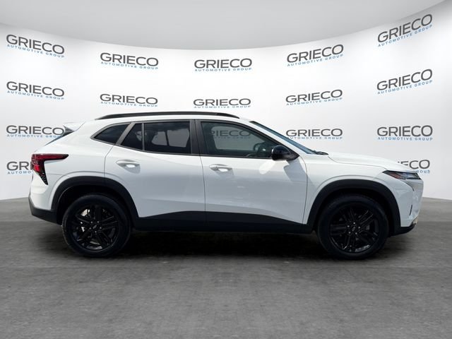 Used 2025 White Chevrolet ACTIV image 8