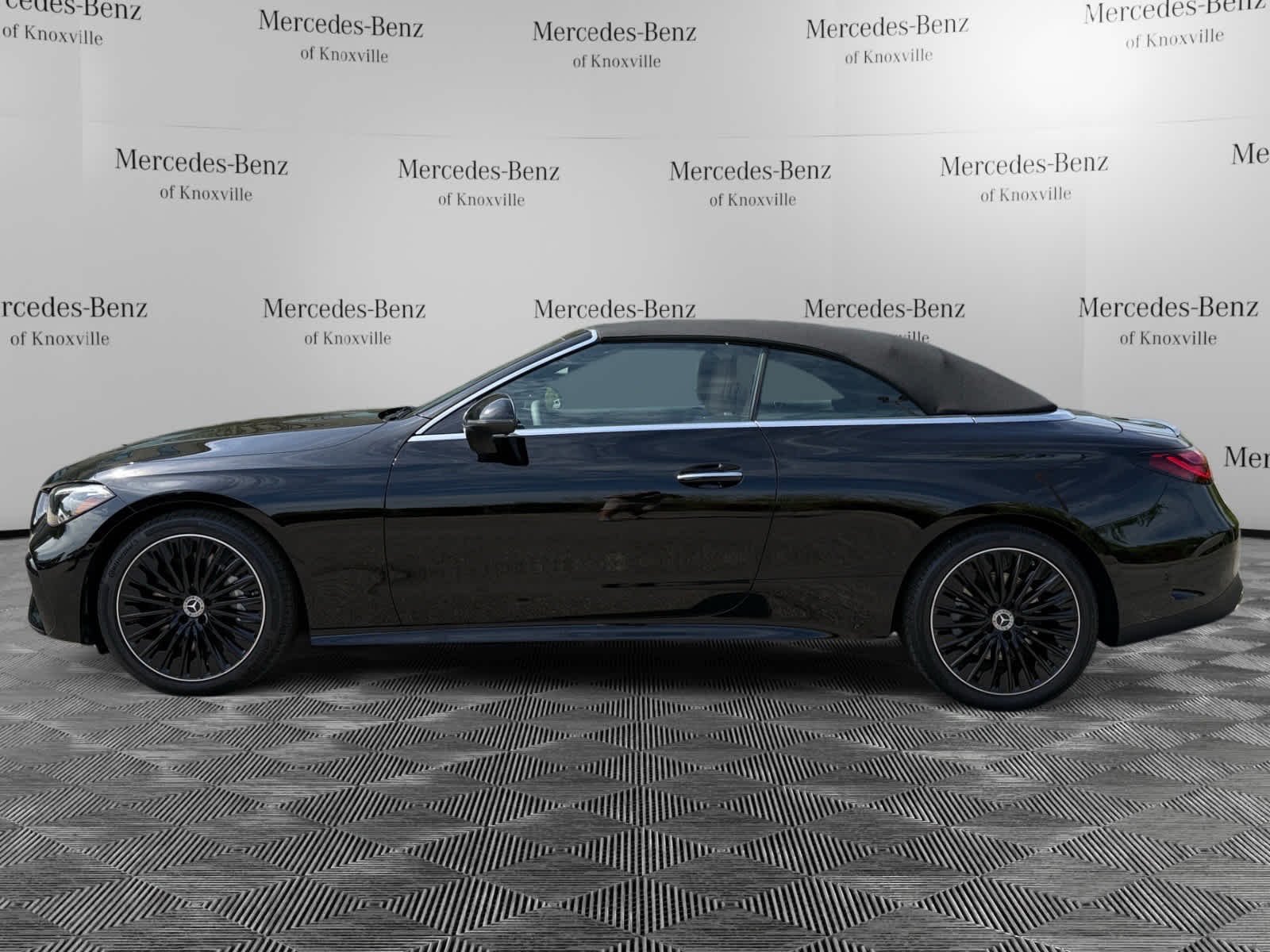 New 2026 Black Mercedes-Benz CLE 450 image 2