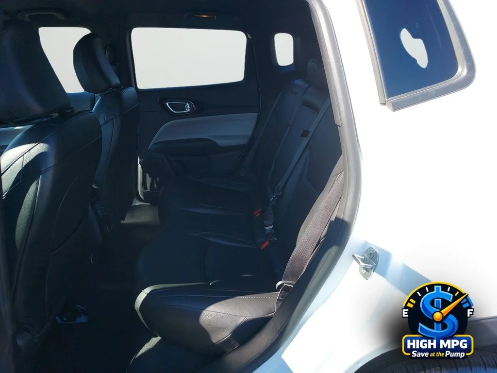 Used 2025 White Jeep Limited image 33