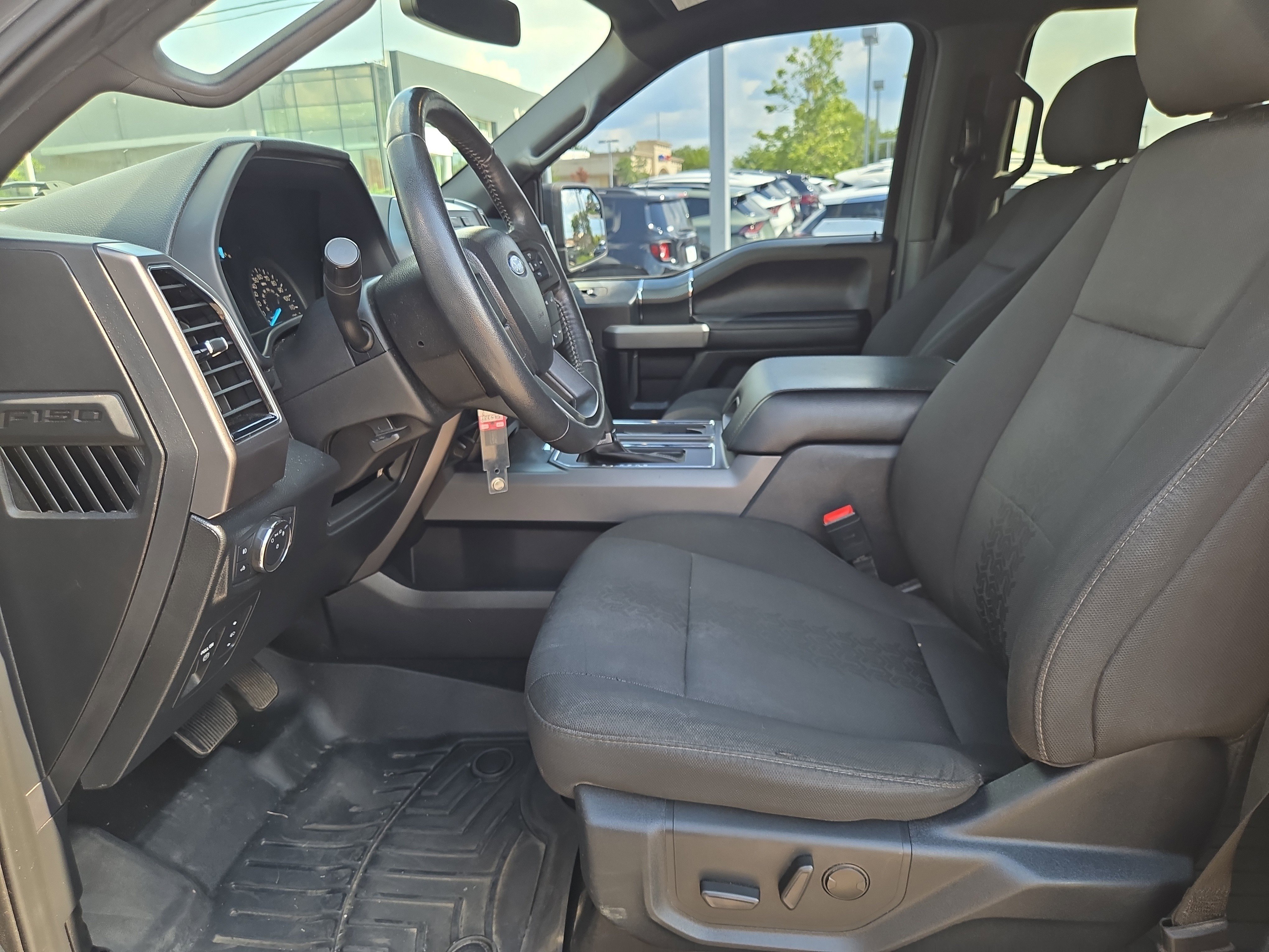 Used 2020 Gray Ford LARIAT image 19