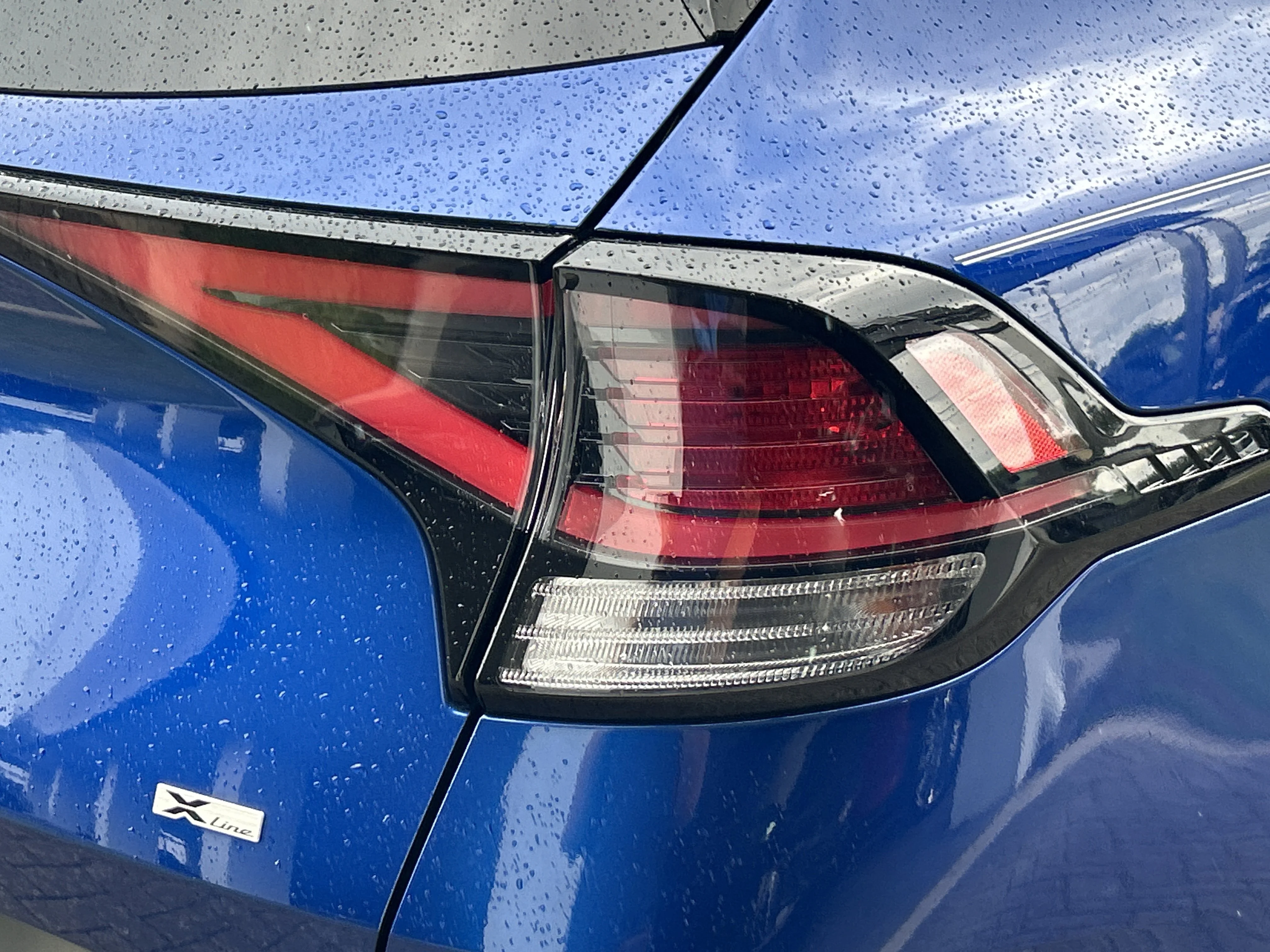 Used 2023 Sapphire Blue Kia X-Line image 9