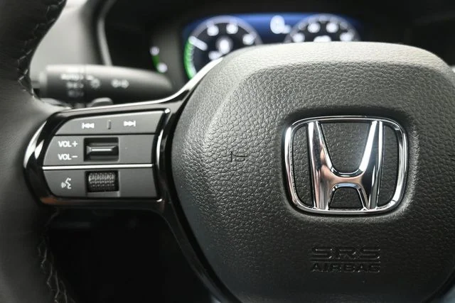 New 2026 Sand Dune Pearl Honda FWD Touring Hybrid image 29