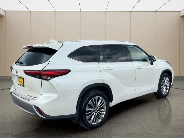 Used 2021 White Toyota Platinum image 3