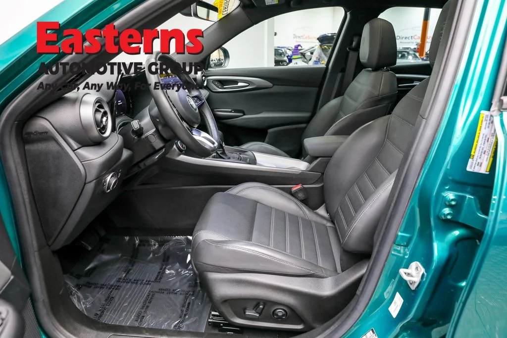 Used 2024 Green Alfa Romeo Ti image 14