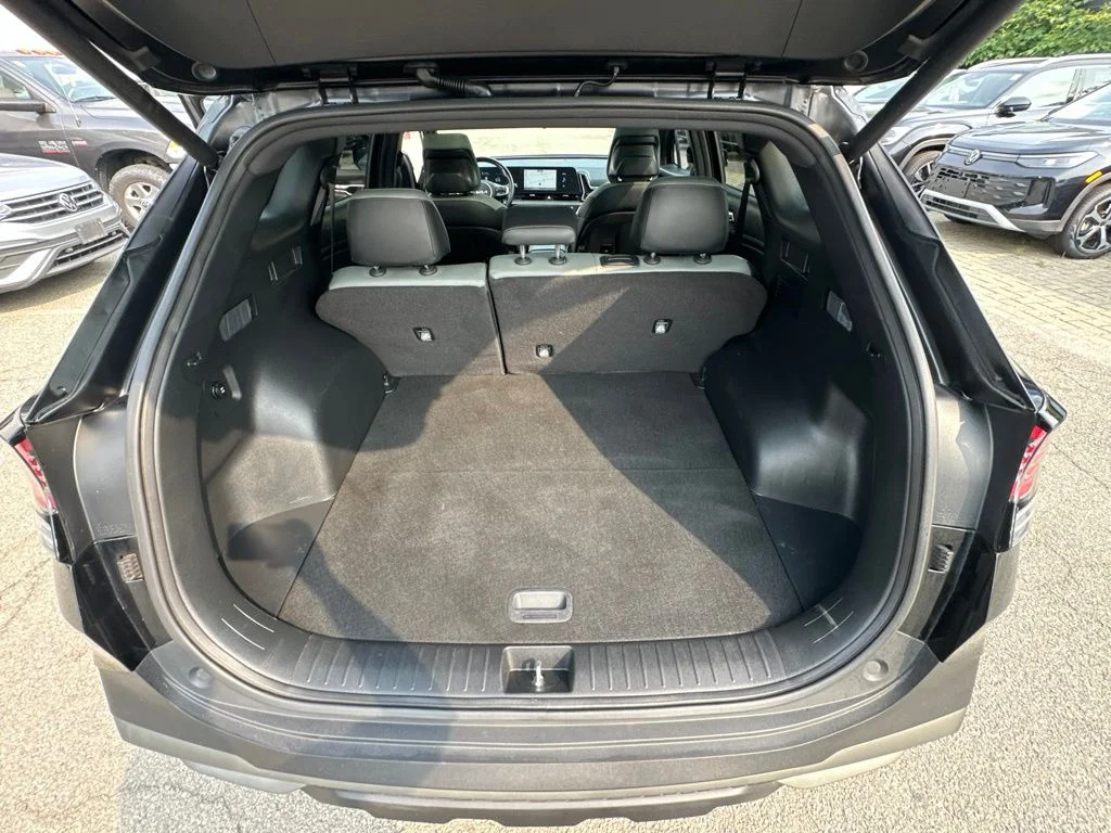 Used 2023 Black Kia X-Line image 30