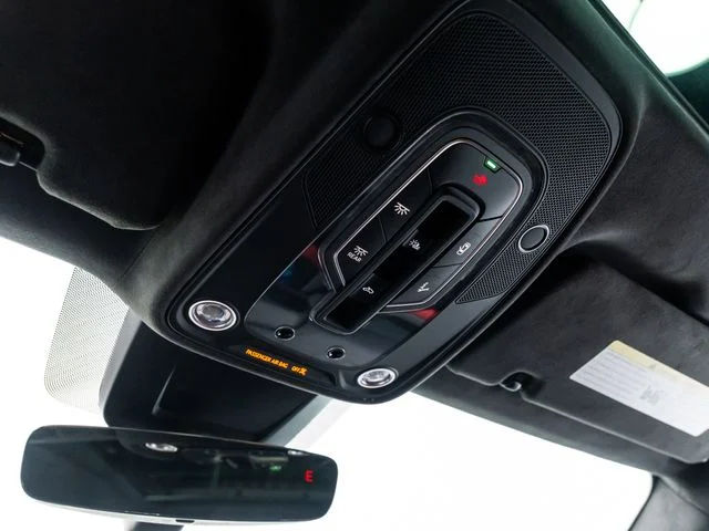 Used 2025 Black Lamborghini SE image 35