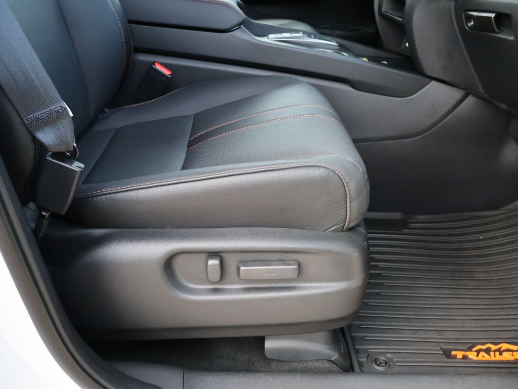 Used 2025  Honda TrailSport image 10