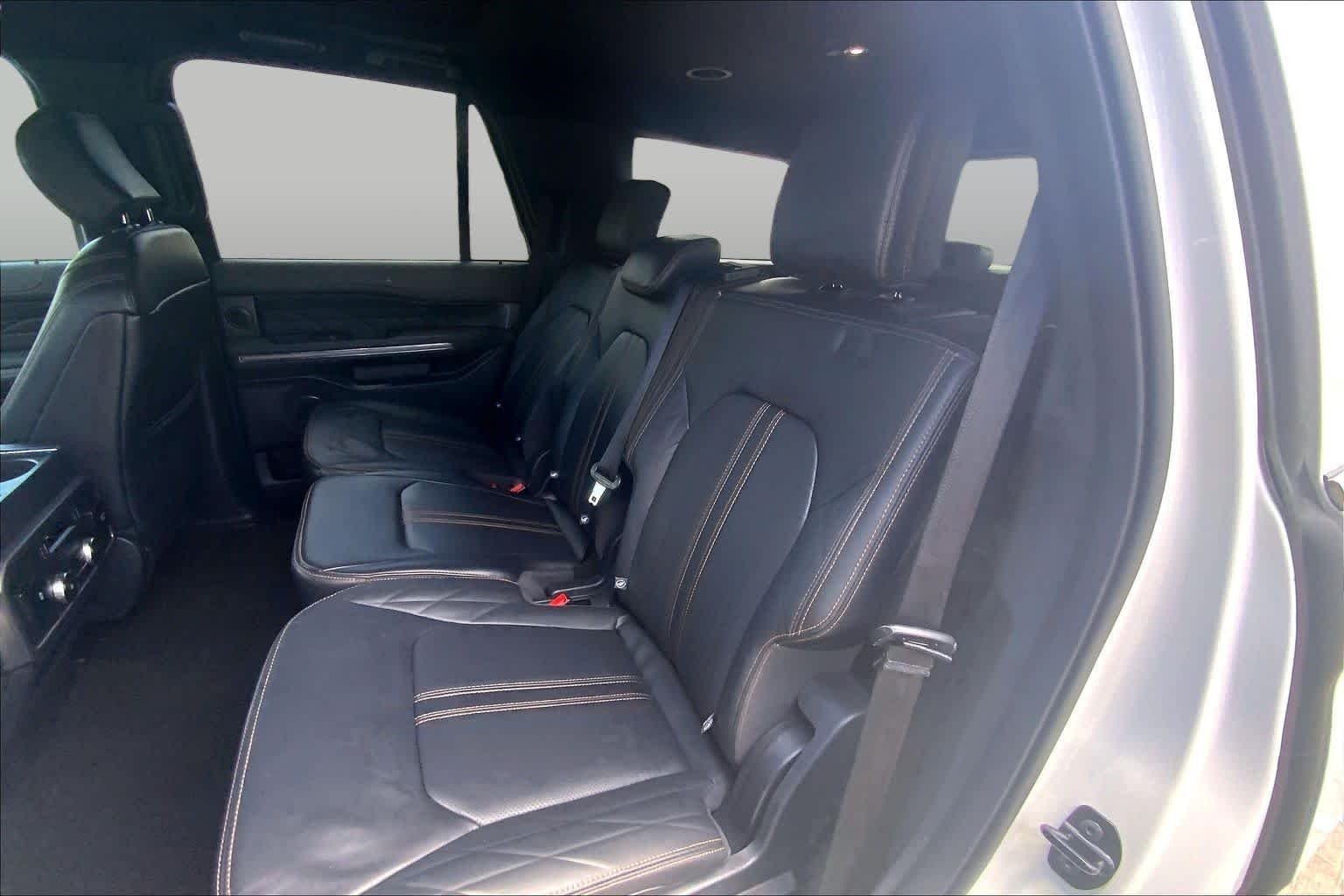 Used 2024 Star White Metallic Tri-Coat Ford Platinum image 20