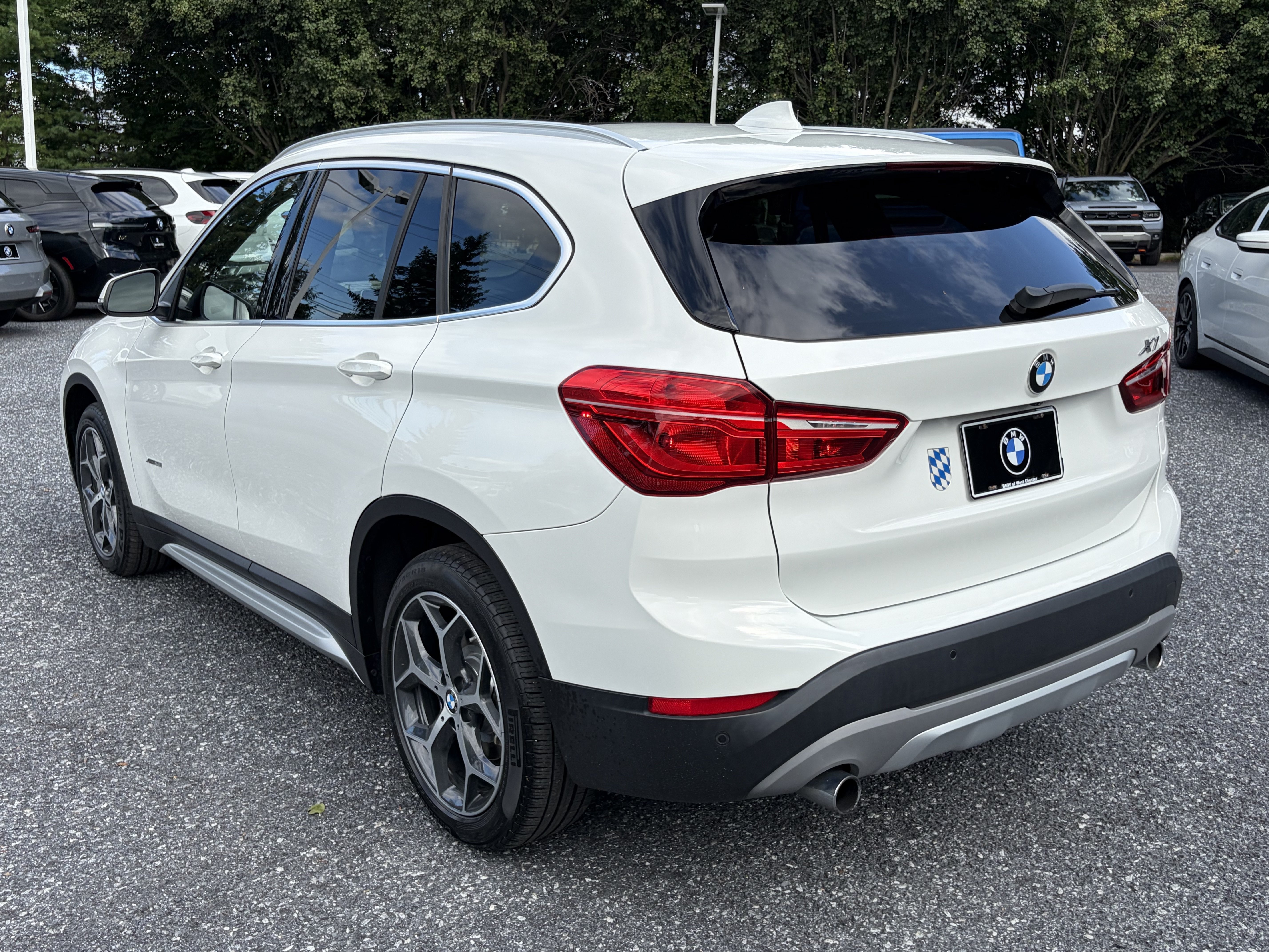 Used 2018 Alpine White BMW xDrive28i image 4