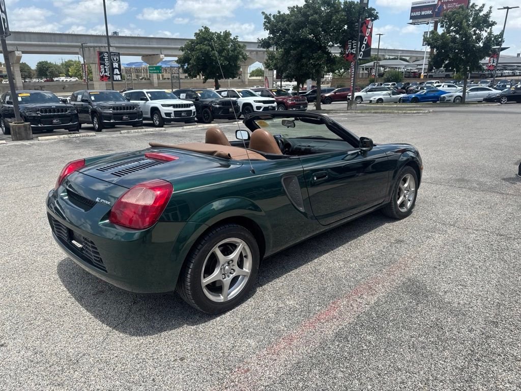 Used 2002 Green Toyota Base image 19
